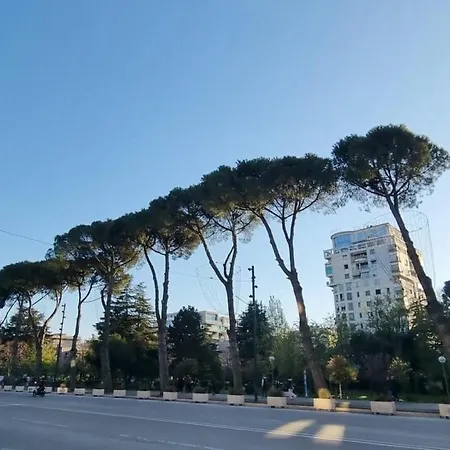 Grand Boulevard Διαμέρισμα *