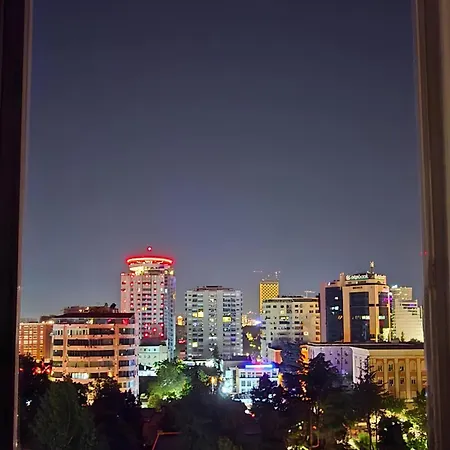 Grand Boulevard * Τίρανα